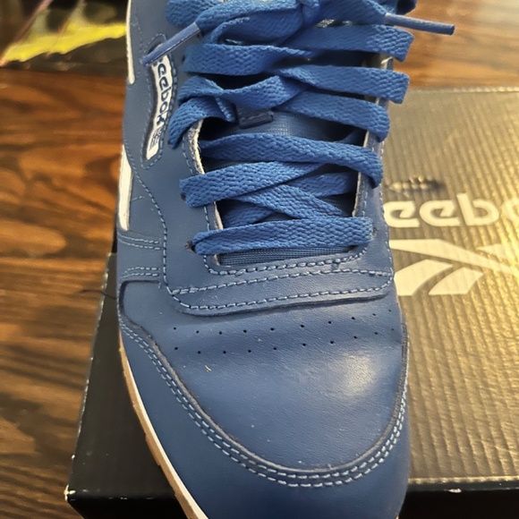 Shoes - Picture 2 of 2